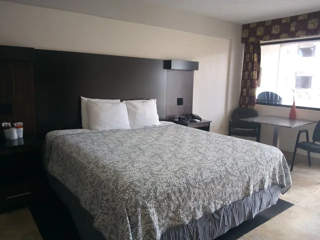 غرفة قياسية بسرير كينج، La Bella Oceanfront Inn 2/4