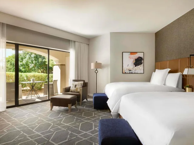 Fairmont, 2 Queen Beds, Pool and Golf View, Balcony، Fairmont Scottsdale Princess 1/2