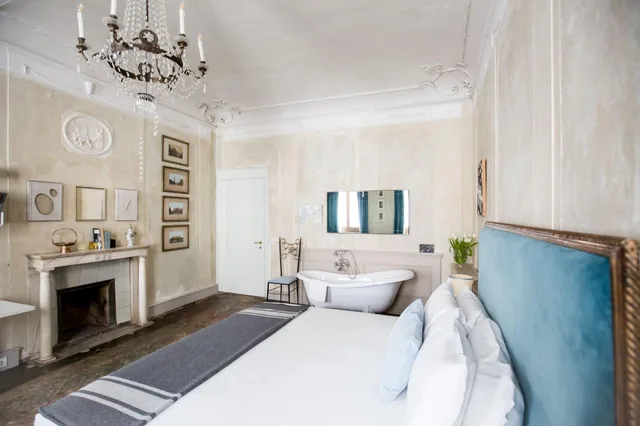 Room, King Bed, Oltrarno Splendid 3/4