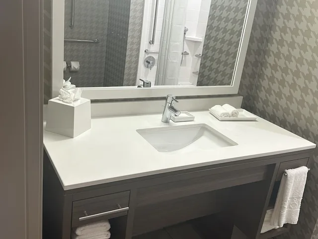 Studio, Suite, King Bed, Home2 Suites by Hilton Racine 3/3