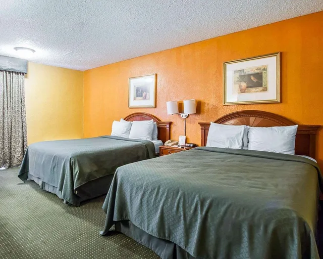 غرفة بسريرين كوين، Quality Inn Tucson Downtown near Convention Center 3/3