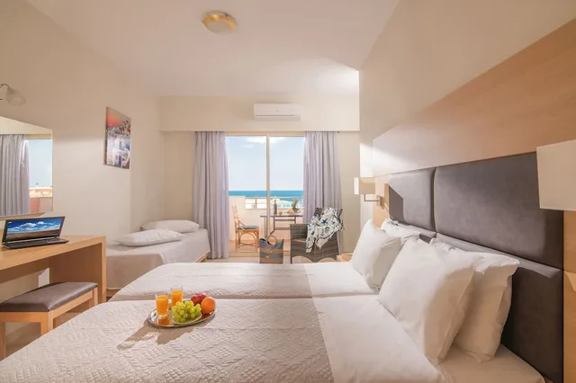 غرفة سوبيريور ثلاثية بثلاثة أسرّة، Pleasure Beach Hotel 3/4