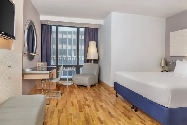 غرفة بسرير كينج، Radisson Blu Aqua Hotel, Chicago 5/10