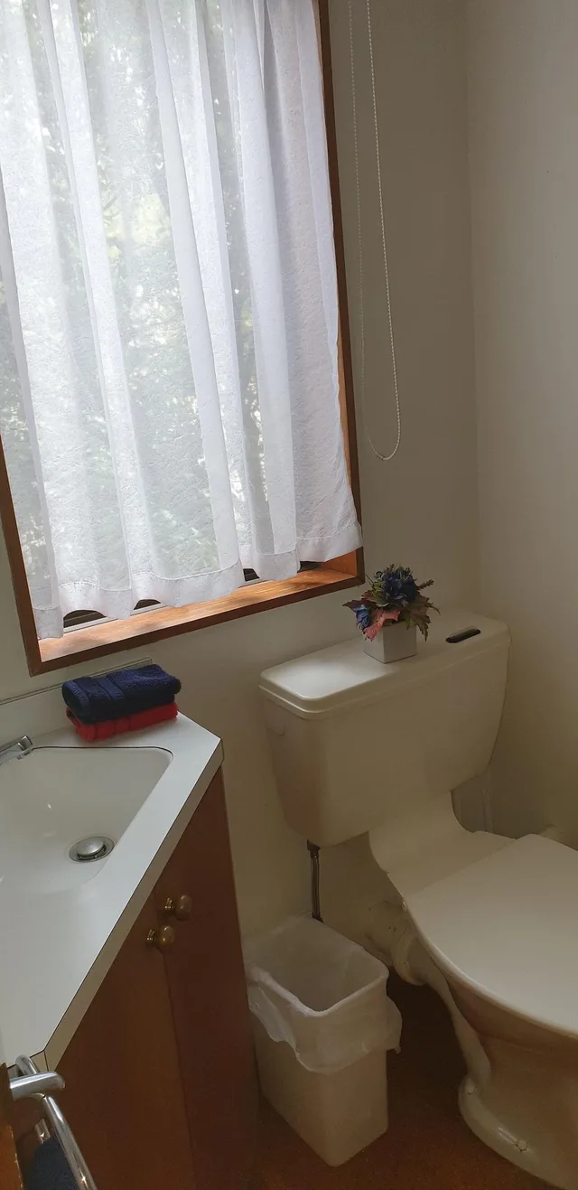 استوديو اقتصادي، Cascades Lakefront Motel 3/4