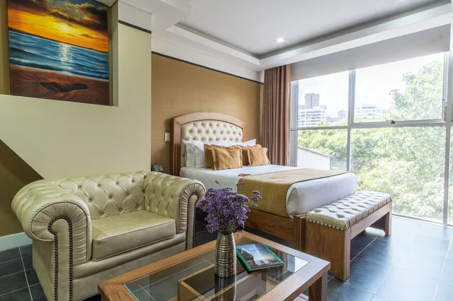 Executive, Queen Bed, Hotel Du Parc 10/10