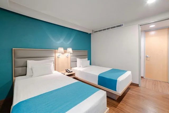 جناح بسريرين منفصلين وسرير كينج بغرفة نوم واحدة مع أريكة، City Express Suites by Marriott Ciudad de Mexico Anzures 2/9