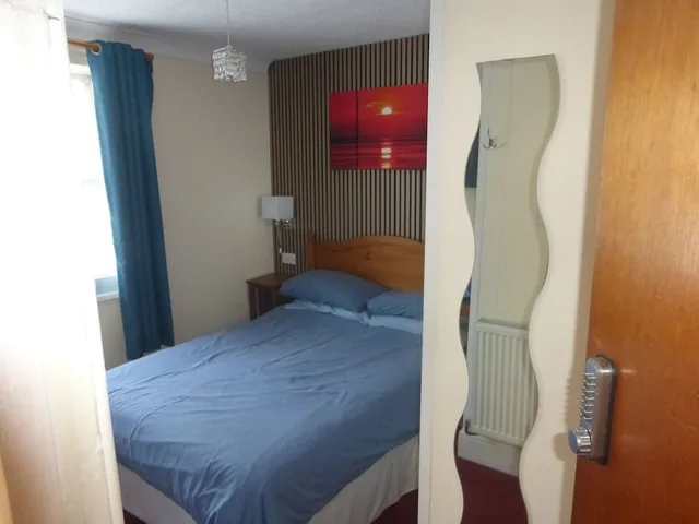 غرفة بسرير مزدوج، Gleneagles Guest House 2/8