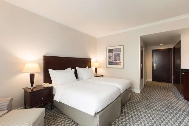 غرفة قياسية بسريرين منفصلين، Radisson Blu Carlton 2/10