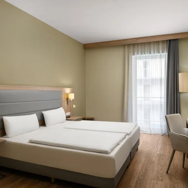 Deluxe, Double or Twin Bed, Akeah Verdi Budapest 4/10