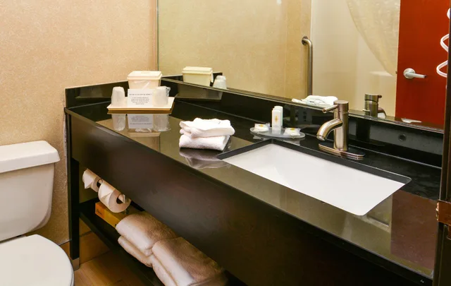 غرفة قياسية بسريرين كوين، Comfort Inn Marion 6/6