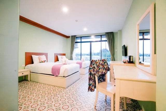 Signature, Pine, King Bed، ROYAL PINEAPPLE HOTEL a welcome to wealth and good fortune 3/10
