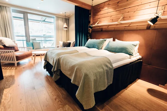 غرفة ديلوكس بسريرين منفصلين مع أريكة، Holiday Club Are Apartments 1/3