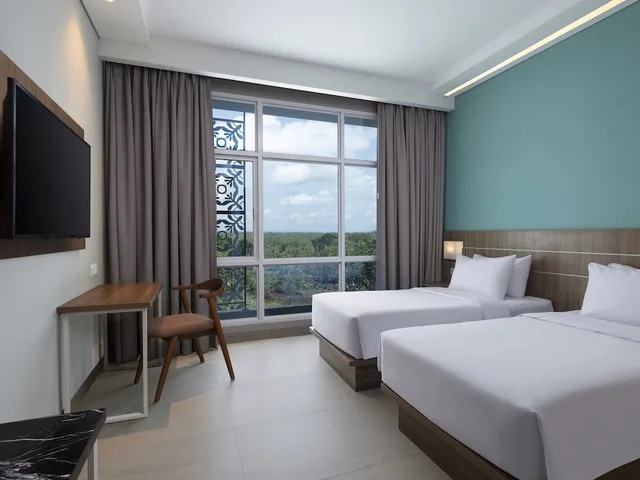 غرفة سوبيريور بسريرين منفصلين، Hotel Santika Gunung Kidul 1/5