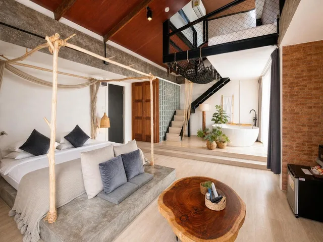 جناح دوبلكس، Yolo Bangkok Boutique Hotel 3/10