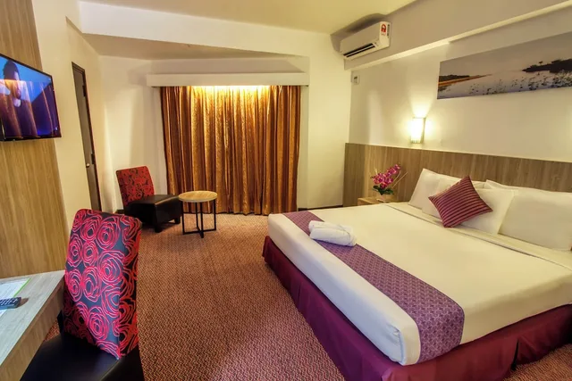 Renovated, Premium, Double Bed، Hotel Grand Continental Langkawi 1/3