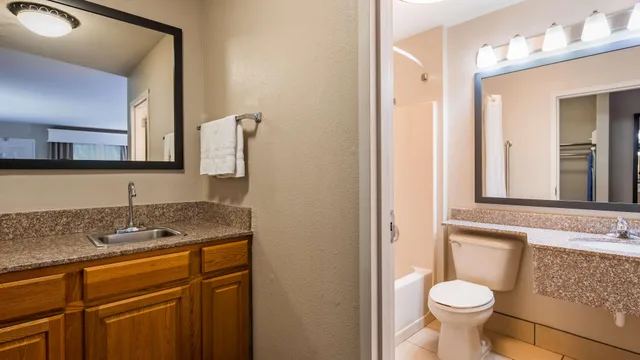 غرفة بسرير مزدوج، Best Western Shenandoah Inn 4/4