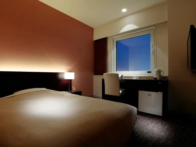 غرفة بسرير مزدوج للمدخنين، Candeo Hotels Kikuyo 1/5