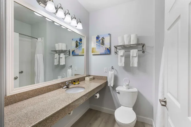 جناح بسرير كينج، Best Western Plus MidAmerica Hotel 4/4