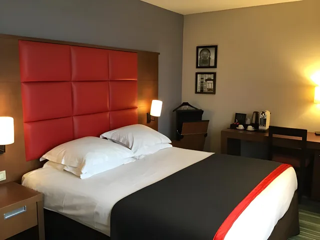 City, Single، New Hotel Charlemagne 1/2