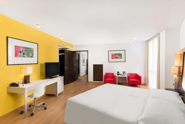 غرفة قياسية بسريرين منفصلين، Park Inn by Radisson Sarvar Resort & Spa - All Inclusive 5/10