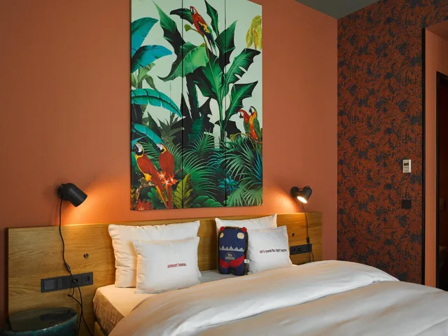 Room, Double Bed, Xl، 25Hours Hotel The Trip 3/5