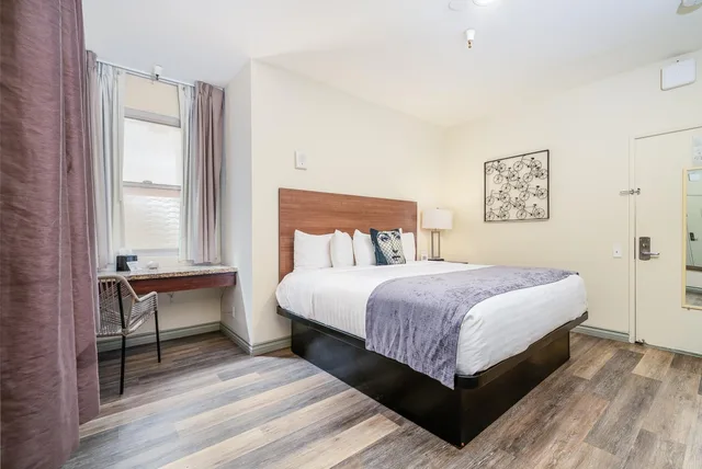 غرفة بسرير كينج لذوي الإعاقة، Urban Boutique Hotel 6/10