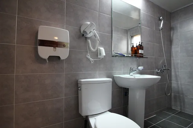 غرفة قياسية بسرير كوين، Bunk Guest House - Hostel 4/4