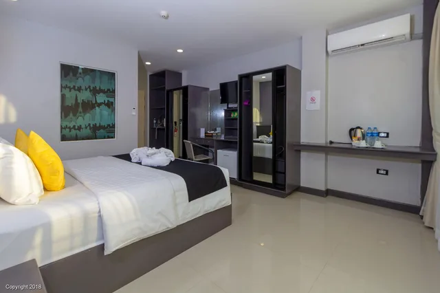 Deluxe, Double Bed, Pool Access، MODERN LIVING HOTEL 9/10