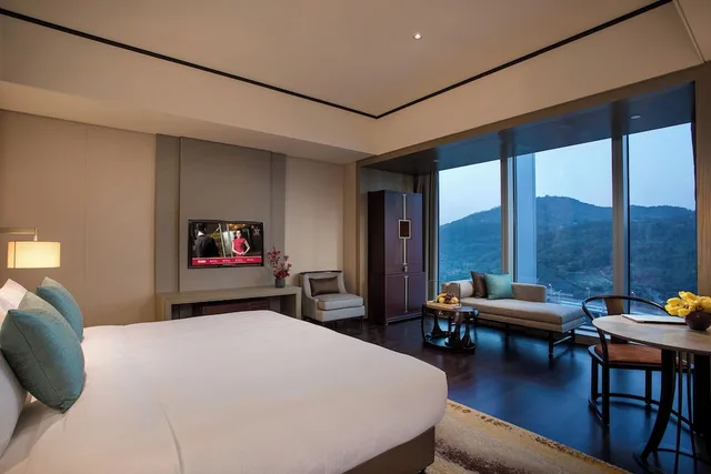 غرفة بريميوم بسرير فردي، Hualuxe Hotels Resorts Xiamen Haicang 4/10