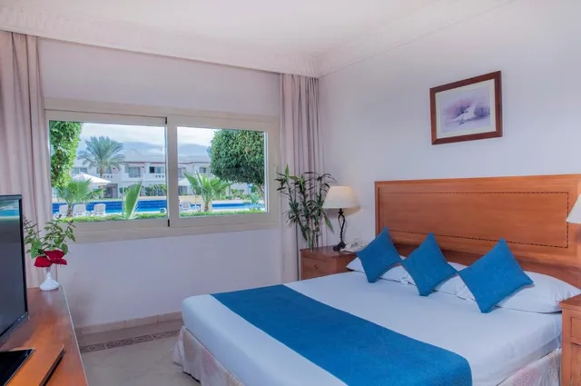 غرفة عائلية، Continental Plaza Beach Resort 1/2