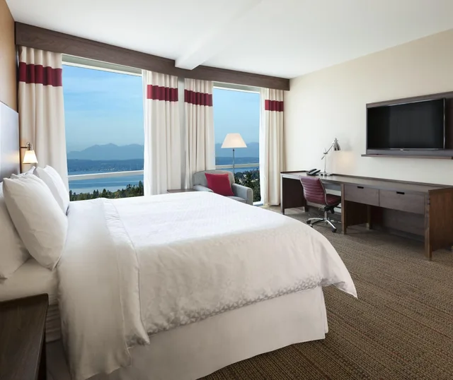 غرفة بسرير مزدوج لذوي الإعاقة، FOUR POINTS BY SHERATON SEATTLE AIRPORT SOUTH 2/5