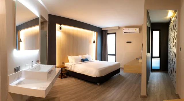 استوديو بسرير كوين، 56 Hotel 7/8