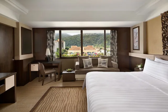 Superior, Twin Beds, Shangri-La Golden Sands, Penang 1/3
