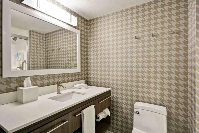 استوديو بسرير كوين، HOME2 SUITES BY HILTON PORTLAND AIRPORT 1/2