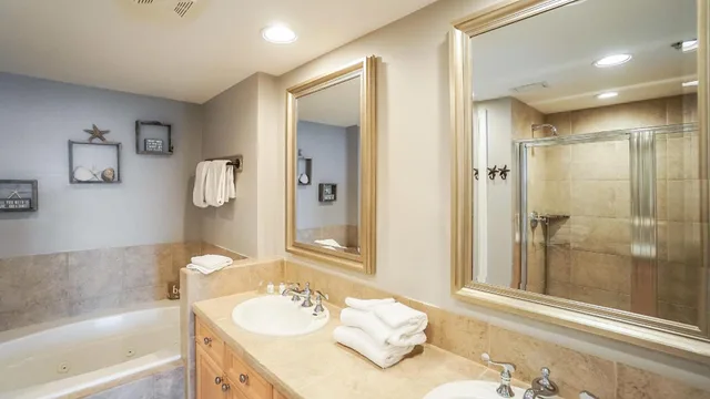 2 Bedrooms, Apartment, Water View، Portofino Island Resort 9/10
