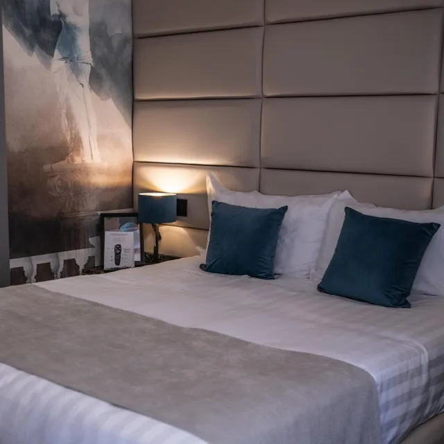 Room, Double Bed, Terrace, Relais Manzoni 4/10