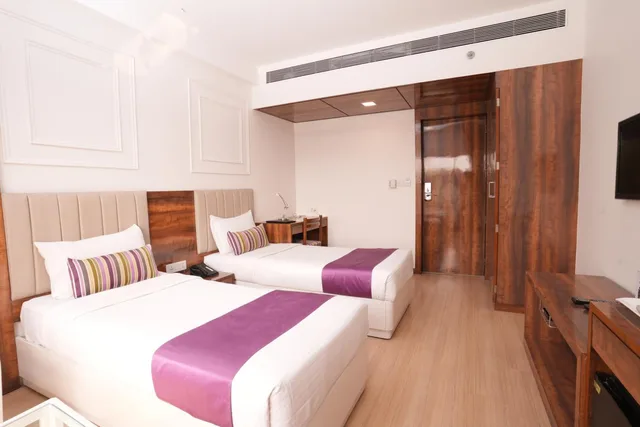 Semi Room, Type A, Deluxe, 2 Semi Double Beds, Hotel Hardeo 2/3