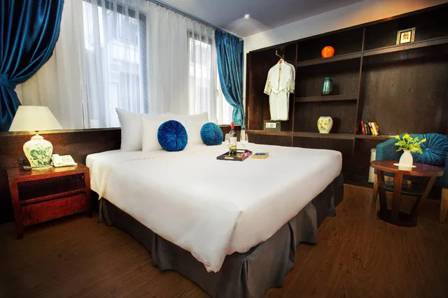 غرفة تنفيذية بسريرين منفصلين بإطلالة على المدينة، Aviary Hanoi Hotel and Travel 1/1