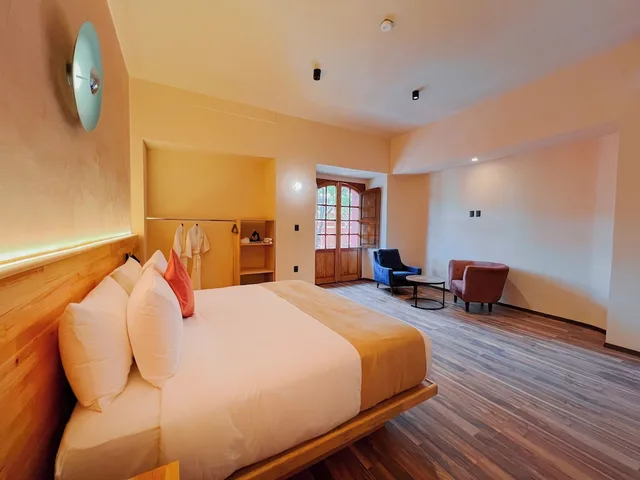 جناح غراند بسرير كينج بإطلالة على المدينة، Sauve Casa Boutique 1/9