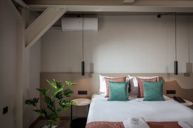غرفة أساسية بسرير مزدوج بغرفة نوم واحدة بإطلالة جزئية على البحر، Infinity City Boutique Hotel 8/10