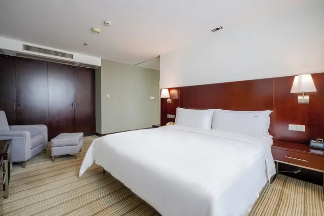 غرفة بريميوم بسرير كينج، Holiday Inn Vista 1/7