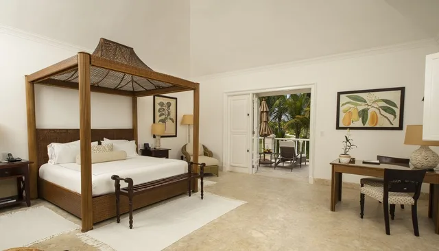 Junior Suite, King Bed, Beach Front, Tortuga Bay Puntacana 1/5