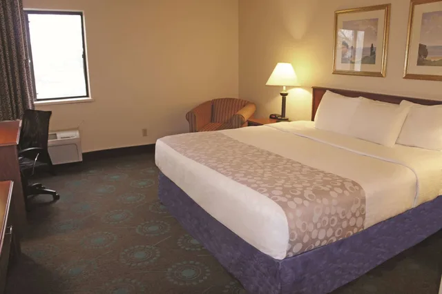 غرفة بسرير كينج، La Quinta Inn Omaha Southwest 3/10