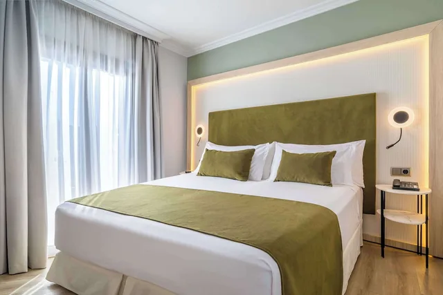 جناح جونيور بسرير كينج، Barcelo Isla Canela 3/10