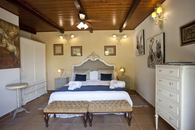 جناح جونيور بسرير كينج بشرفة، Sa Vinya Des Convent 2/3