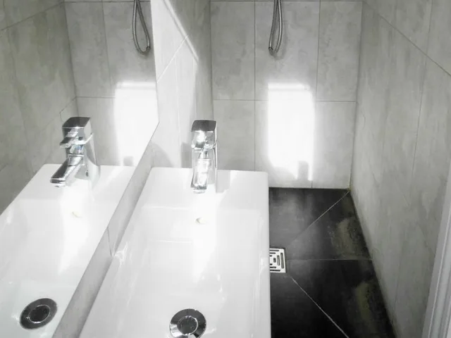 استوديو بسريرين منفصلين، Kew Rooms 4/5