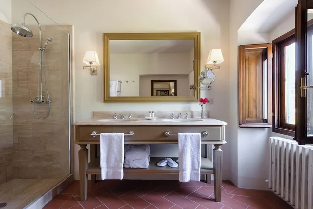 فيلا بسريرين كوين، Viesca Suites & Villas Il Borro Toscana 5/6