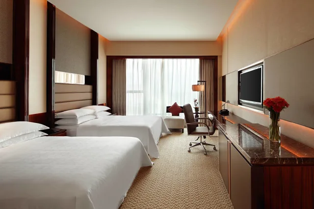 غرفة بسرير كينج للمدخنين، Sheraton Hefei Xinzhan Hotel 2/3