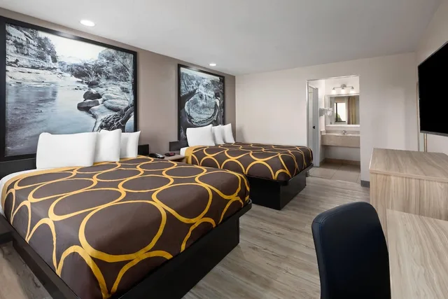 غرفة قياسية بسريرين كوين، Super 8 by Wyndham Tucson/Grant Road Area AZ 3/9