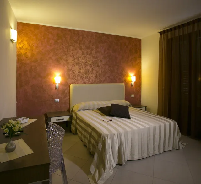 غرفة سوبيريور بسرير مزدوج بإطلالة على البحر، Trigrana Vacanze Hotel 3/6